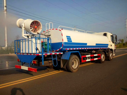 東風柳氣前四后四灑水噴霧車 東風柳氣前四后四灑水噴霧車