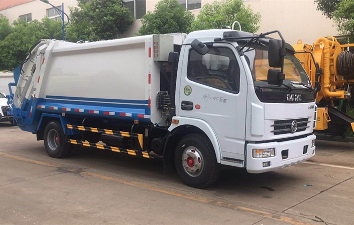 8�����s����܇�S��-8�����s����܇�S�҃r���r