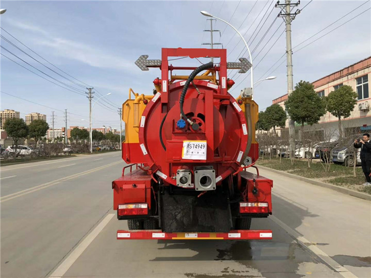 10����ϴ����܇�r�� ��ͨ���ۃ���܇ ��ˮ����ͨ܇�S��ֱ�N