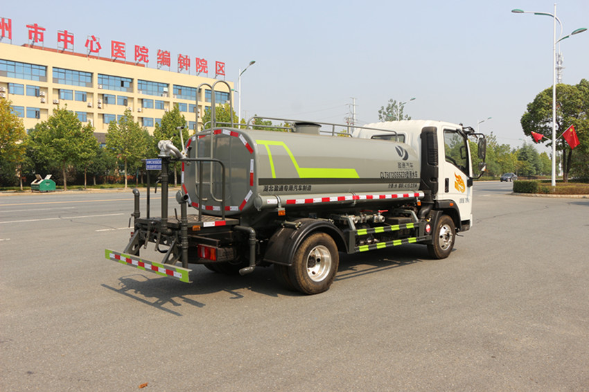 ����5����ˮ܇