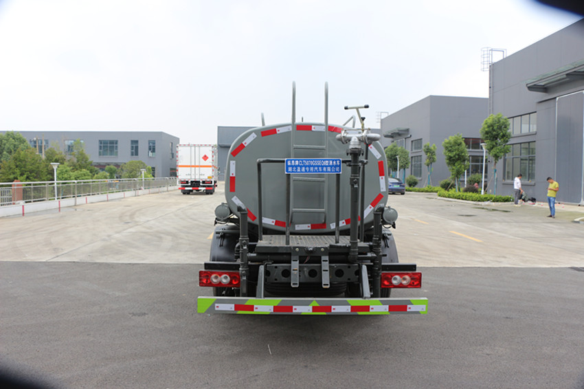 國(guó)六灑水車多少錢一臺(tái) 國(guó)六灑水車多少錢一臺(tái)