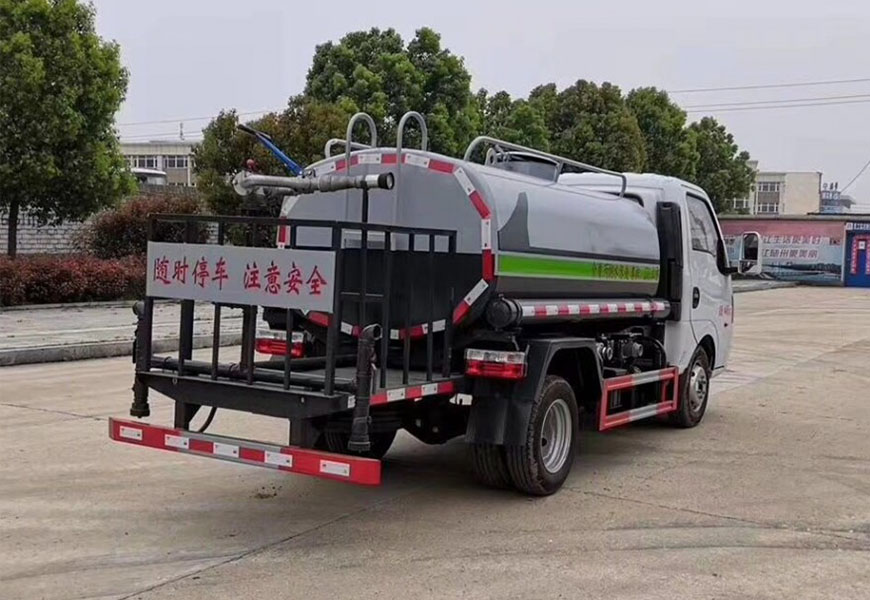 �|�L(f��ng)Ϳ��3���{(l��n)�ƾG����ˮ܇(ch��)��չʾ�D